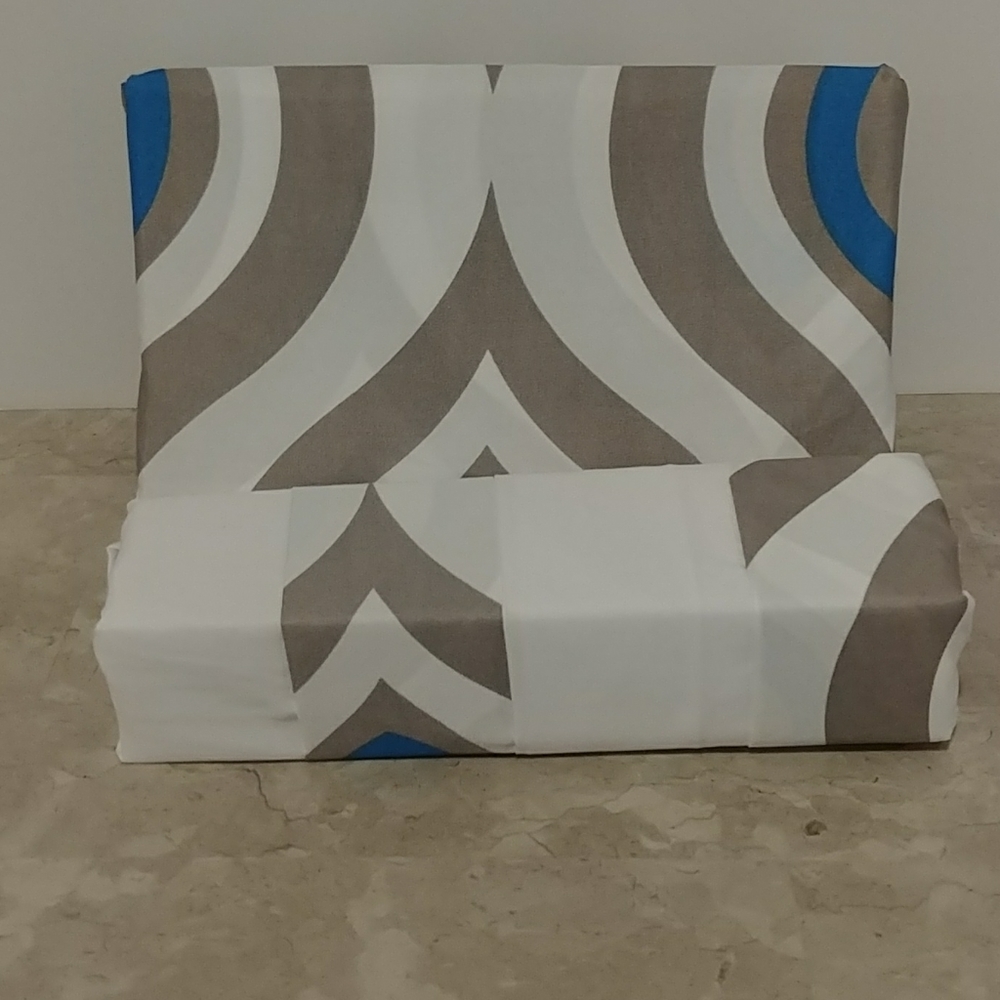 Metropolitan Bamboo Abstract Gray Queen She⦠- Picture 10 of 12